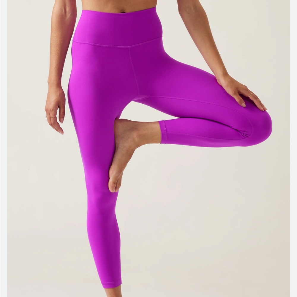 Athleta transcend 7/8 tights in jazzy purple